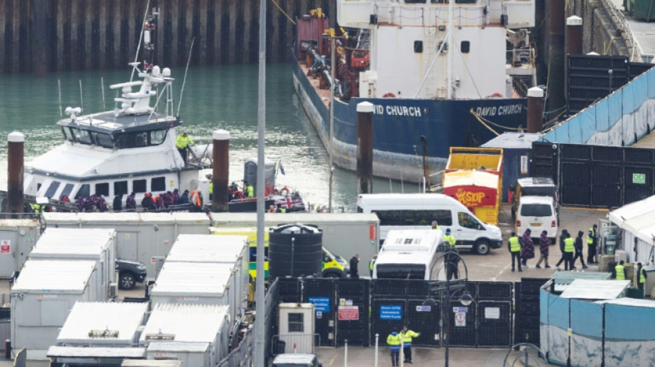 Reino Unido crear&aacute; un r&eacute;gimen de sanciones contra las redes de tr&aacute;fico de migrantes