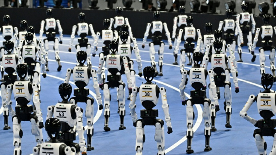 Humanoide Roboter brechen bei Weltmeisterschaften in China menschliche Rekorde