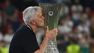 C4: Mourinho offre &agrave; la Roma son premier titre europ&eacute;en
