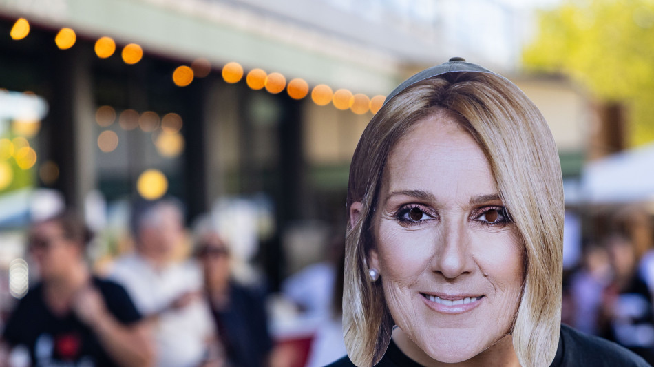  'C&eacute;line Dion rinasce sulla scena', dalla stampa francese omaggio all'artista 