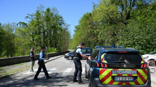 Le meurtrier de la mosqu&eacute;e du Gard toujours en fuite