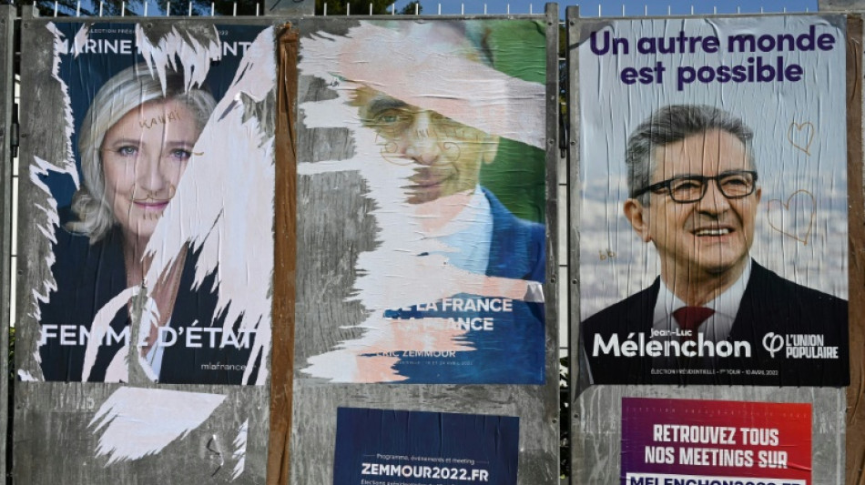 Sprint final dans la pr&eacute;sidentielle: M&eacute;lenchon et P&eacute;cresse mobilisent