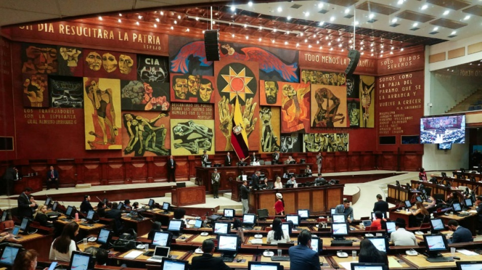 Congreso de Ecuador aprueba instalación de bases militares extranjeras