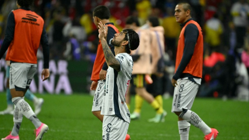  El Pachuca vence al l&iacute;der Am&eacute;rica y opaca el homenaje a Guillermo Ochoa 