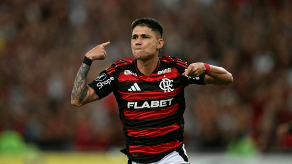 Flamengo vence LDU e depende s&oacute; de si para ir &agrave;s oitavas da Libertadores