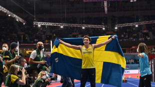 Stabhochspringer Duplantis verbessert eigenen Weltrekord