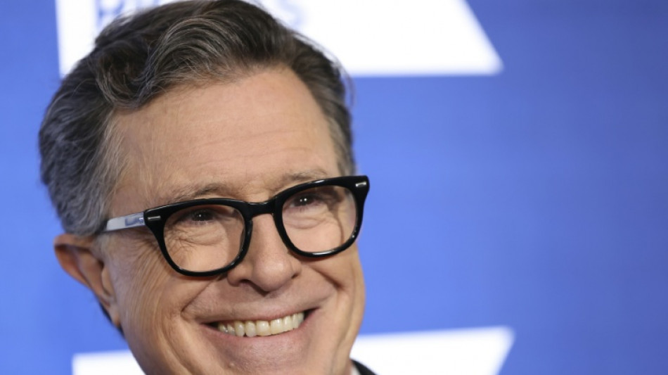  Stephen Colbert diz que CBS se recusou a exibir entrevista com candidato democrata 