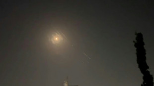 Ir&atilde; diz que n&atilde;o teve op&ccedil;&atilde;o al&eacute;m de atacar Israel, que pede san&ccedil;&otilde;es contra Teer&atilde;