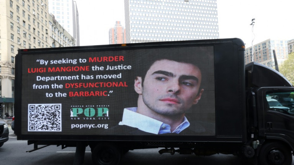 Acusado de matar a ejecutivo de la salud en Nueva York se declara no culpable