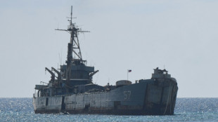 China exige retirada de navio filipino encalhado em atol em &aacute;rea em disputa
