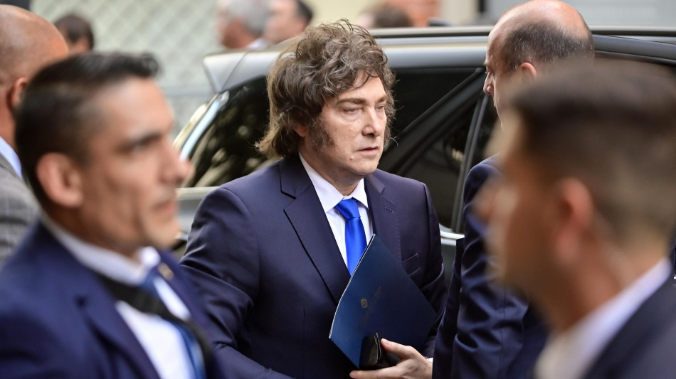  Argentina, denunciati per terrorismo i responsabili degli scontri in parlamento 