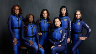 Katy Perry mit reinem Frauenteam ins All geflogen