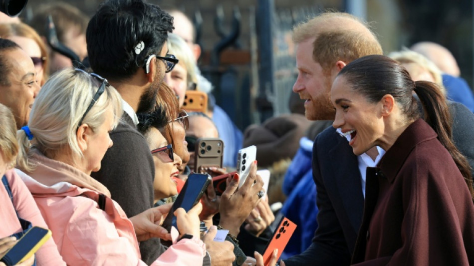  Erster &ouml;ffentlicher Auftritt von Harry und Meghan nach R&uuml;ckkehr nach England 
