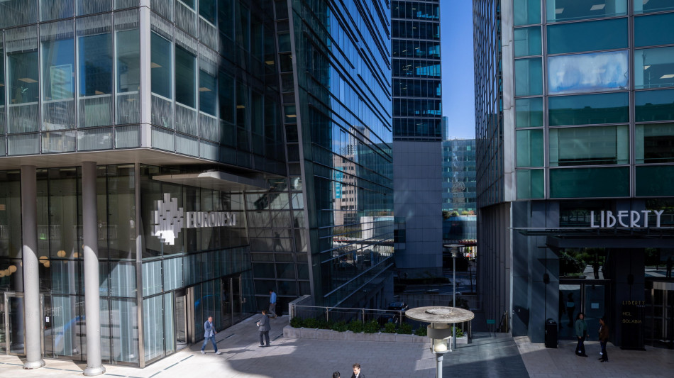  Borsa: Europa incerta con Wall Street, a Milano (+0,5%) svetta Fincantieri 