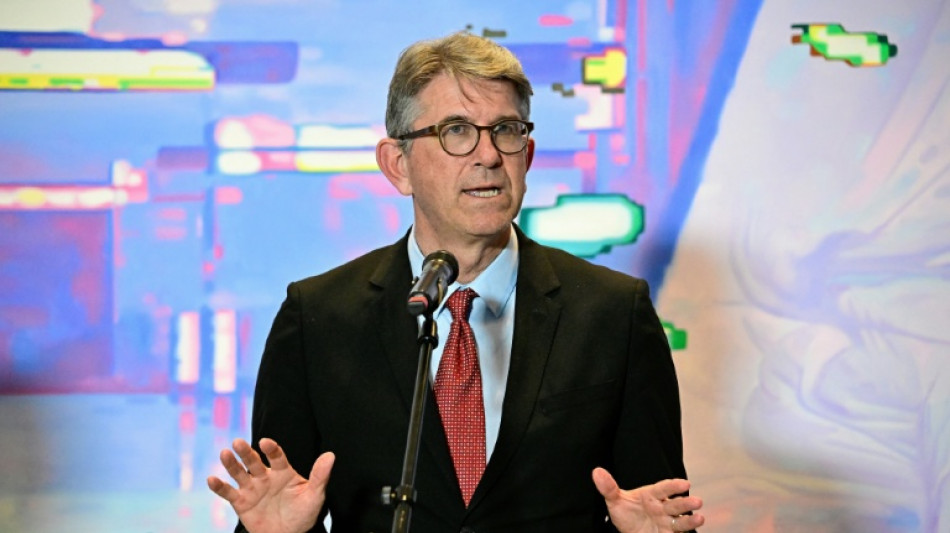  Merz stellt sich hinter umstrittenen Staatsminister Weimer 