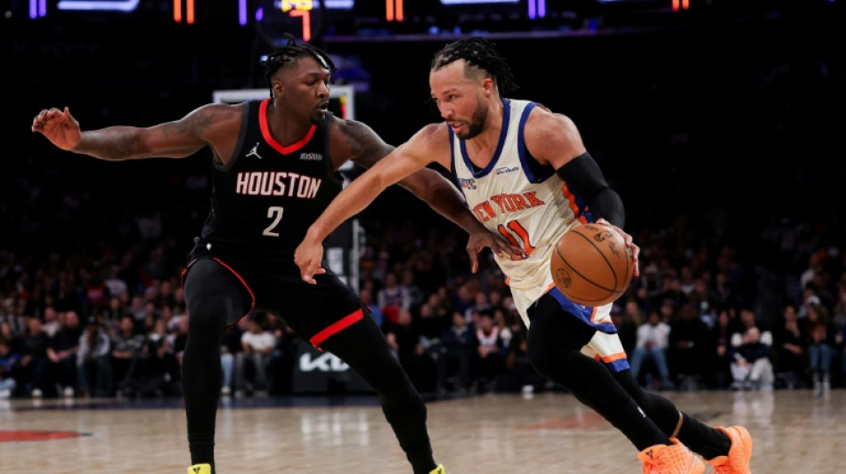  Knicks rally to down Rockets as Pistons, Spurs roll on 