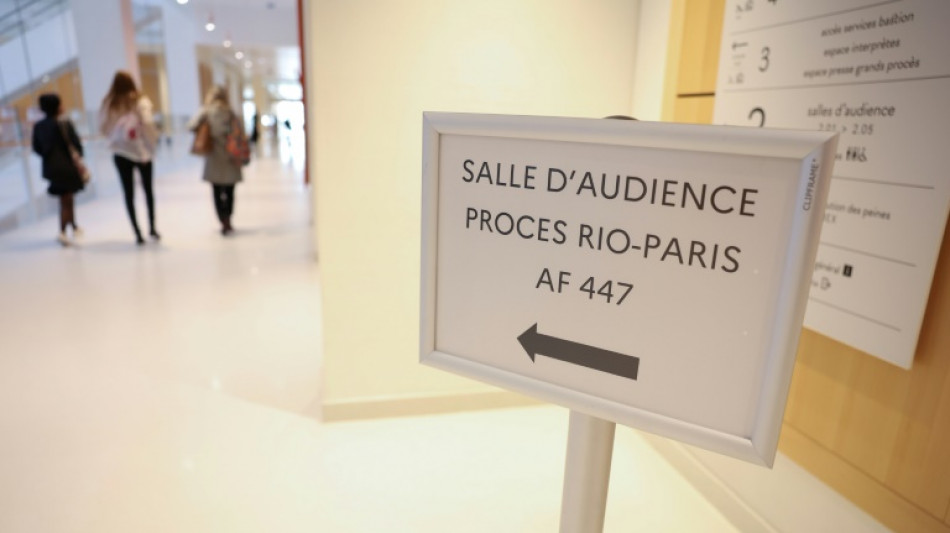 Crash du Rio-Paris: &agrave; l'ouverture du proc&egrave;s, Air France et Airbus contestent toute "faute"