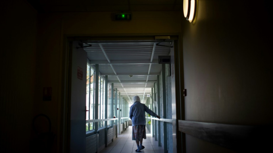 Maltraitance en Ehpad: des pouvoirs publics "pas &agrave; la hauteur", selon la D&eacute;fenseure des droits