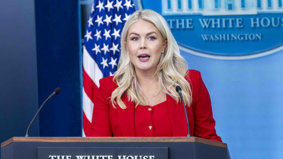  Trump, 'la portavoce Karoline Leavitt lascia l'incarico alla fine del mese' 