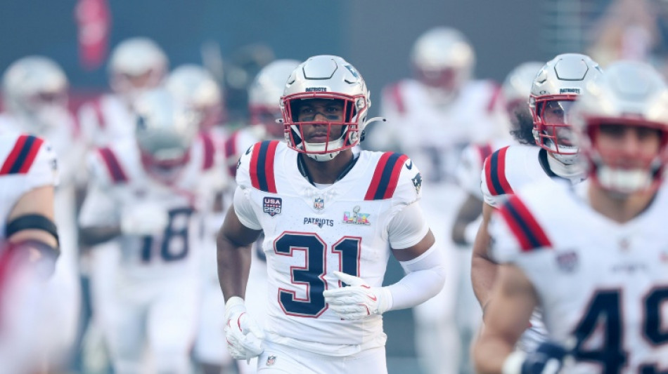  Super Bowl come&ccedil;a com duelo Patriots-Seahawks e apresenta&ccedil;&atilde;o de Bad Bunny 