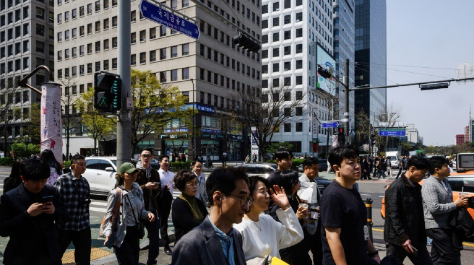 El banco central surcoreano reduce a la mitad la previsión de crecimiento para 2025