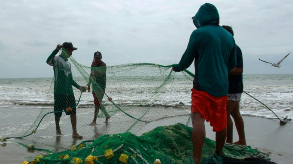  El Ni&ntilde;o esvazia as redes dos pescadores latino-americanos 