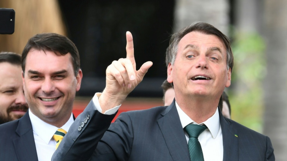 Un juez cuestiona el pedido de Bolsonaro para salir de prisión a operarse