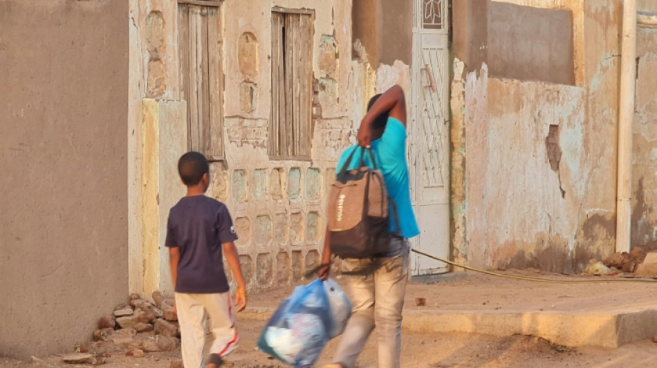 Sangrenta batalha pelo quartel-general da polícia na capital do Sudão
