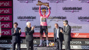 Giro: ufficializzati gli iscritti, &egrave; caccia a Pogacar