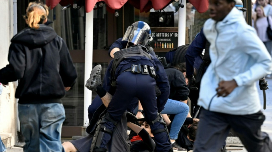 Sch&uuml;lerproteste in Frankreich: Mehrere Jugendliche schwer verletzt  