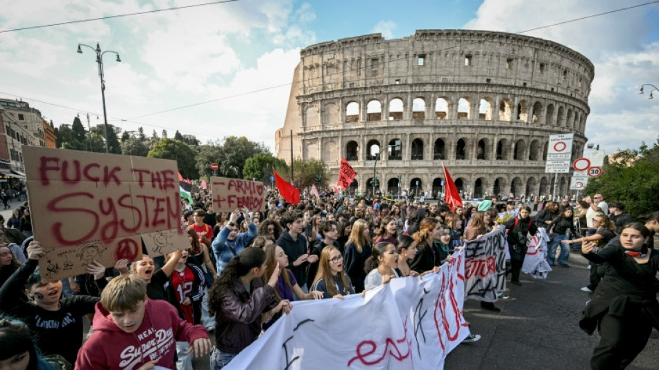  Italy inflation surges to 5.4% as economy stalls 