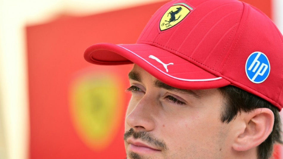 Dupla Hamilton-Leclerc, da Ferrari, confia numa rea&ccedil;&atilde;o da equipe no GP do Bahrein