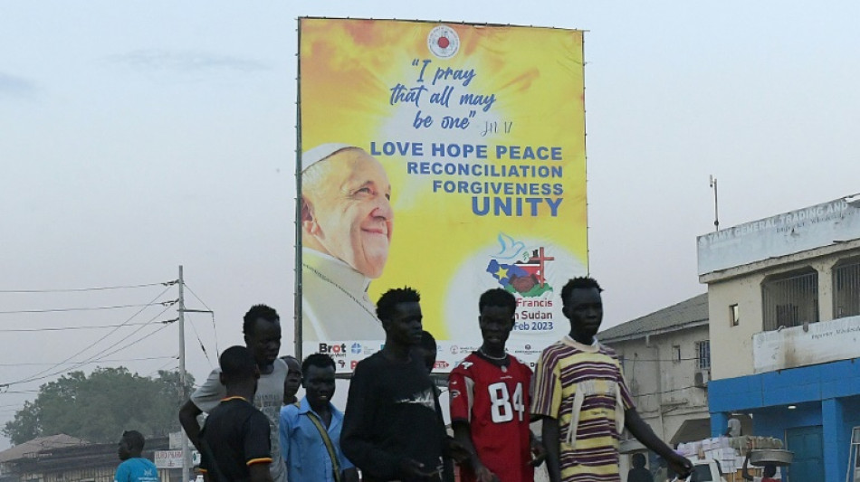 Con cantos y oraciones, Sud&aacute;n del Sur espera al papa Francisco