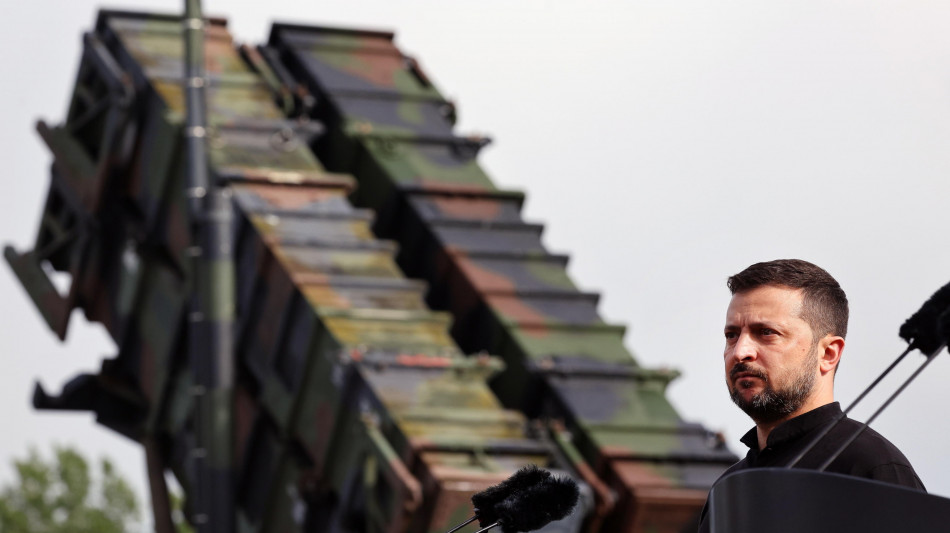 Wsj, Trump valuta invio sistema difesa Patriot all'Ucraina