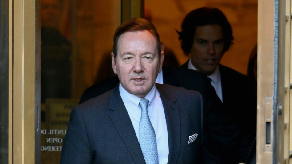 "Me qued&eacute; helado", dice actor que acusa a Kevin Spacey de agresi&oacute;n sexual