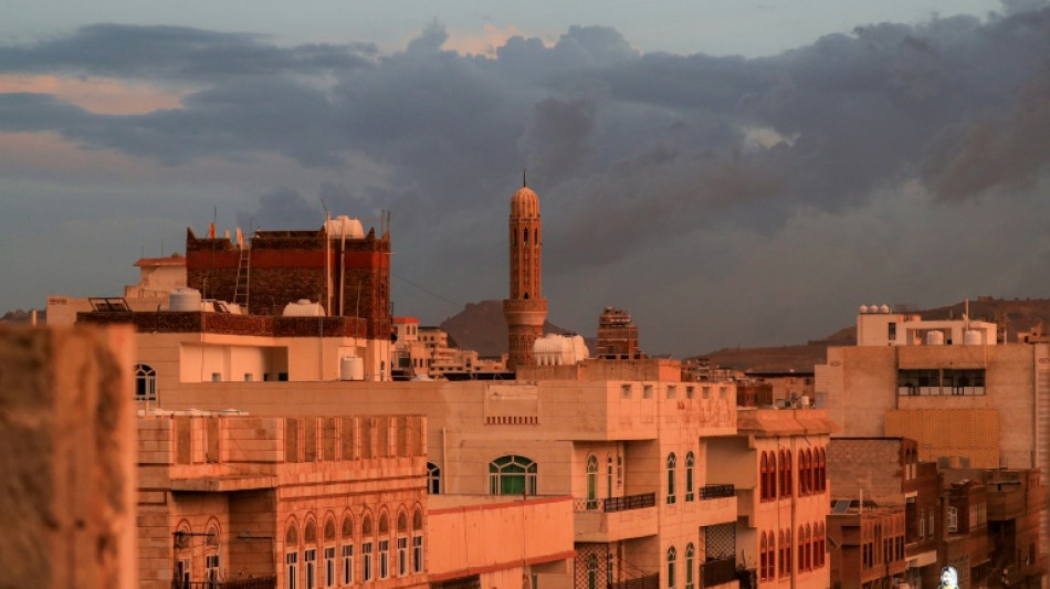  Houthis atacam &Aacute;den e acusam Ar&aacute;bia Saudita de causar 16 mortes no I&ecirc;men 