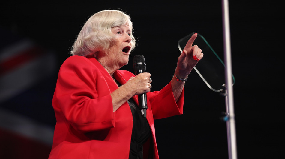 Morta Ann Widdecombe, pasionaria pro Brexit passata dalla Thatcher a Farage 