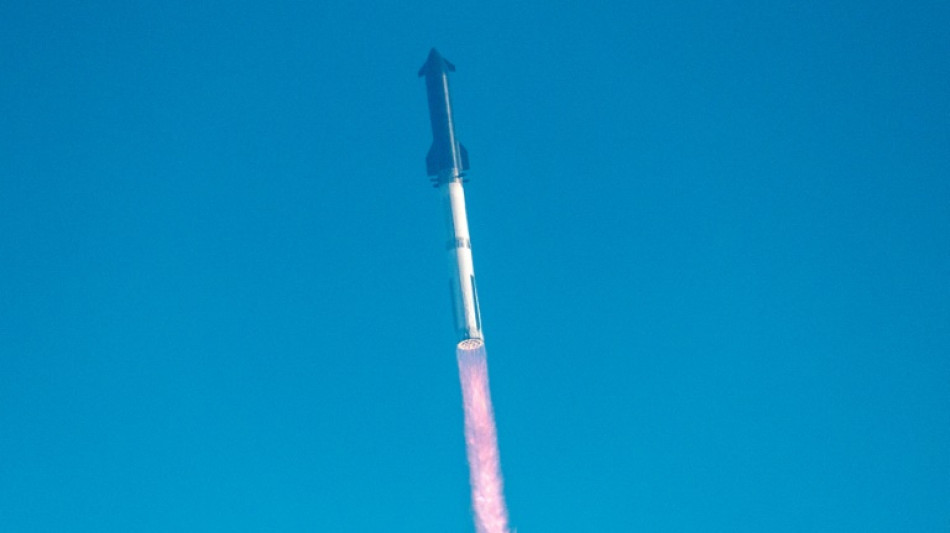 Neunter Testflug missglückt: SpaceX-Riesenrakete explodiert über Indischem Ozean