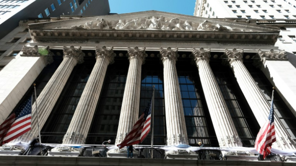 Wall Street ouvre en hausse, aid&eacute;e par une acc&eacute;l&eacute;ration du ch&ocirc;mage