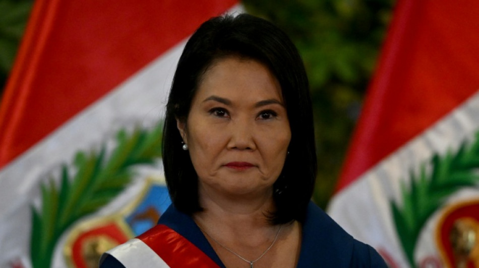  Keiko Fujimori asume la presidencia de Per&uacute; y anuncia que los militares liderar&aacute;n la lucha contra el crimen 