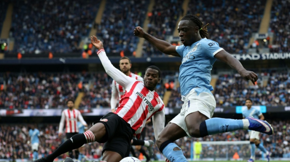  Guardiola salutes Doku after Man City star dazzles in win over Brentford 