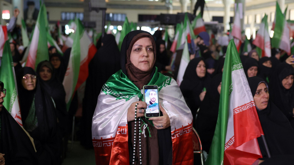  Teheran avverte studenti, diritto di protestare ma non superino linee rosse 