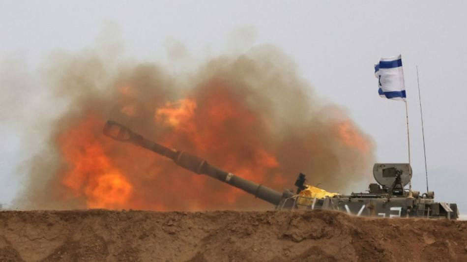 Pilonnage intensif isra&eacute;lien du sud de Gaza, salves de roquettes sur Isra&euml;l