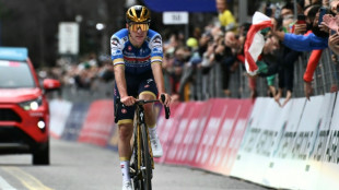 Evenepoel, determinado "a volver m&aacute;s fuerte" tras ser operado