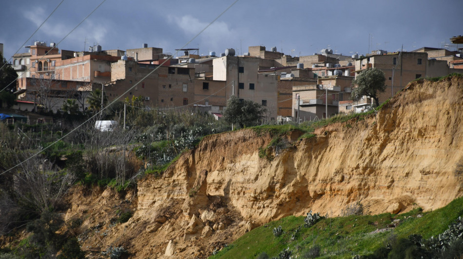  Confindustria e sindacati, 'un fondo di solidariet&agrave; per il ciclone Harry' 