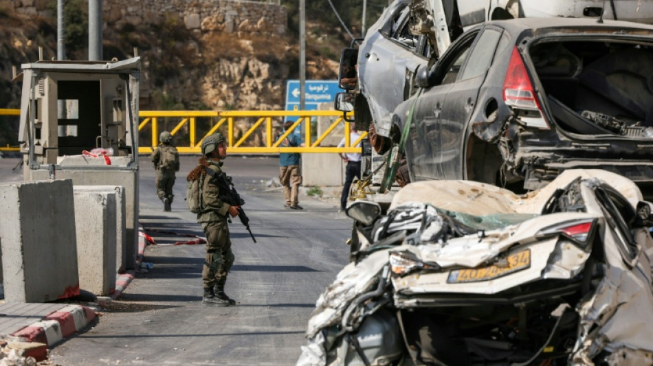  Israel desaloja a familias palestinas de Hebr&oacute;n tras un ataque que dej&oacute; dos soldados muertos 
