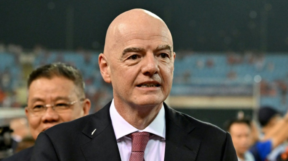  Infantino offers apology but 'no answers' at FIFA meeting over World Cup plan 