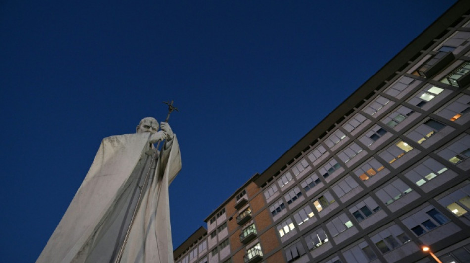  Vatikan: Papst an Lungenkrebs erkrankt - Unterlappen von Lungenfl&uuml;gel entfernt 
