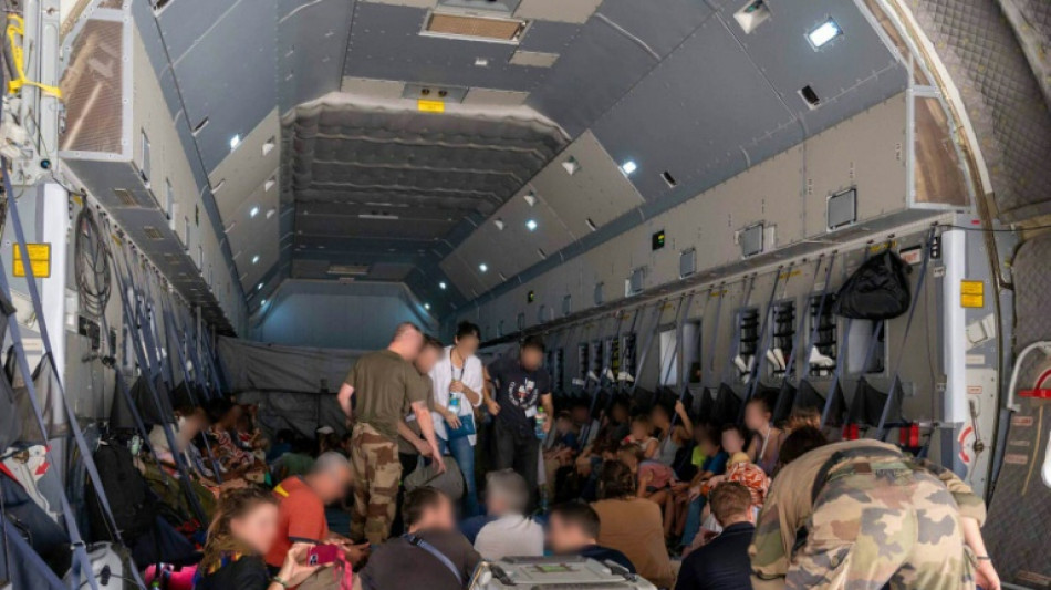 Llegan a Espa&ntilde;a personas evacuadas de Sud&aacute;n por militares espa&ntilde;oles