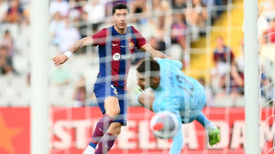 Real Madrid e Barcelona retomam disputa por mais um t&iacute;tulo espanhol